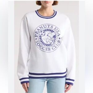 Peanuts USA Soccer Club
Crewneck Sweatshirt White and Navy Soccer Club size S